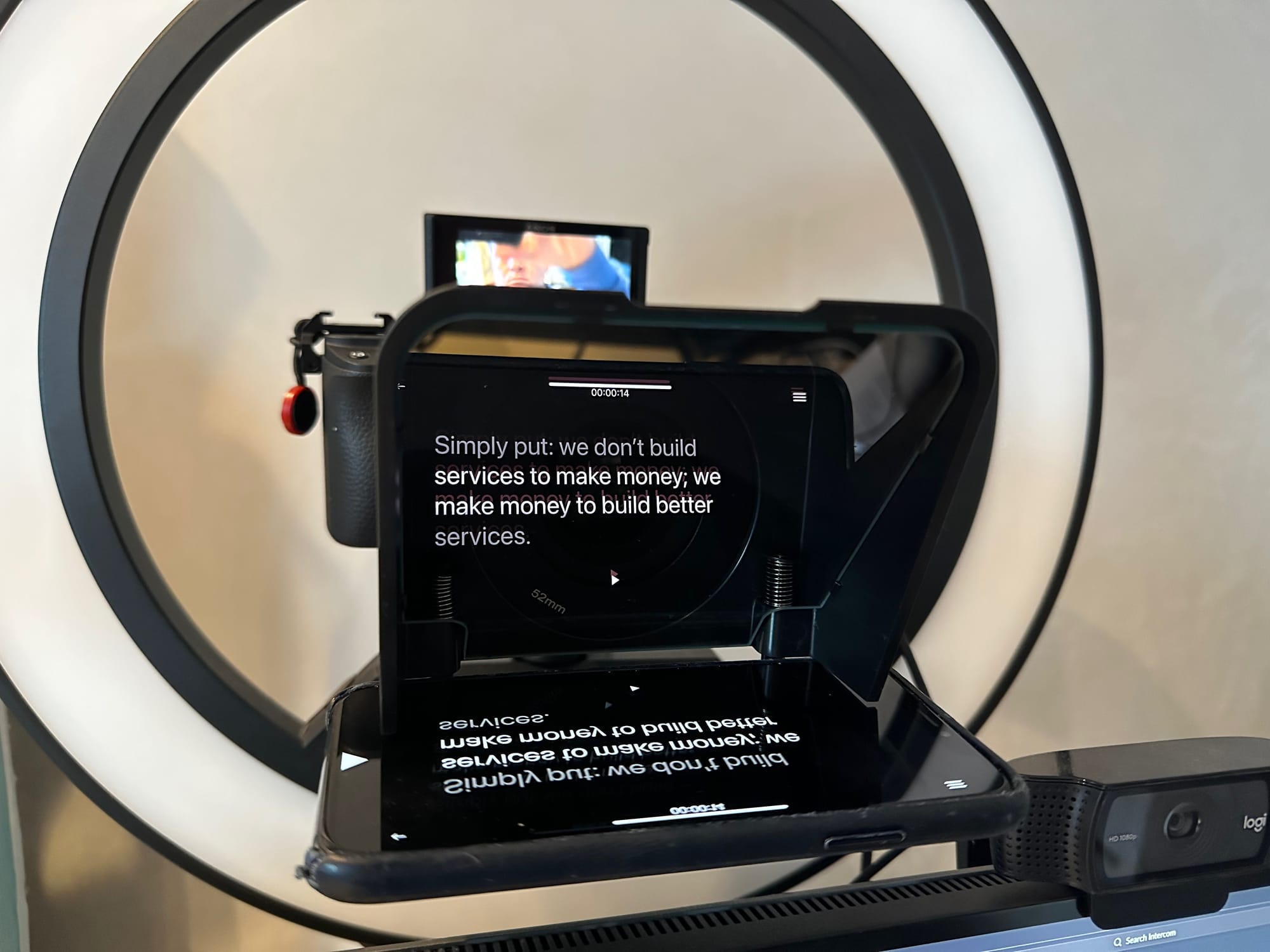 A Parrot teleprompter mounted to a Sony a6400